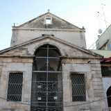 Fino al 1822 a dare il nome alla piazza era per� la chiesa di Santa Maria del Suffragio, edificata tra il 1639 e il 1766